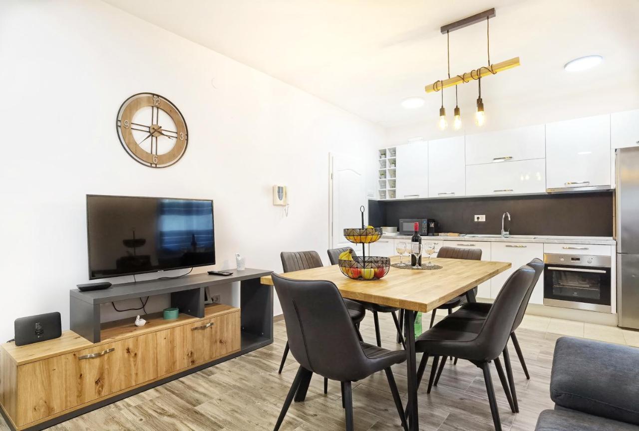 Apartments Nova สปลิท ภายนอก รูปภาพ